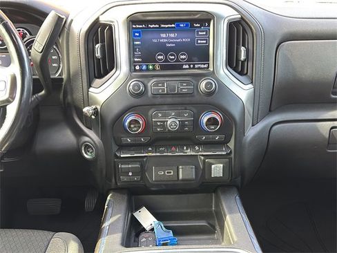 Used 2021 Chevrolet Silverado 1500 RST image 23