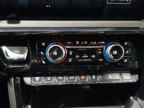 Certified 2024 GMC Sierra 2500 AT4 w/ AT4 Premium Plus Package image 35