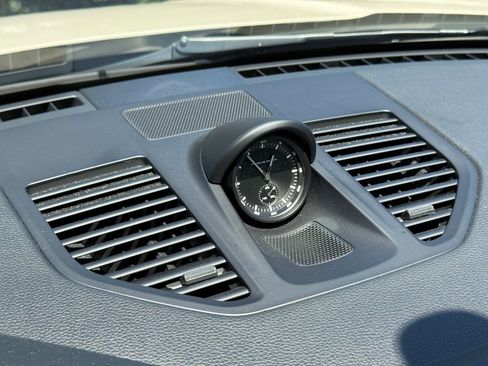 Certified 2024 Porsche 911 Targa 4 image 18