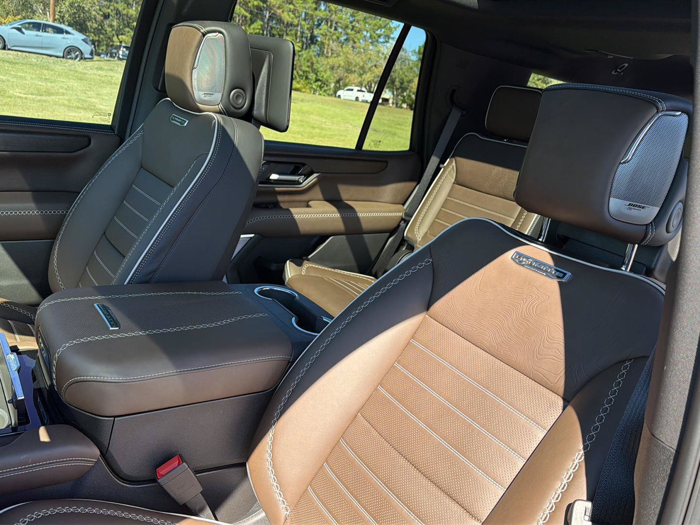 Used 2026 GMC Yukon Denali Ultimate AWD/4WD image 33