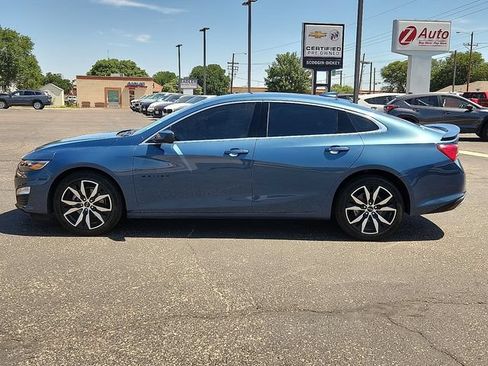 Used 2025 Chevrolet Malibu RS FWD image 2