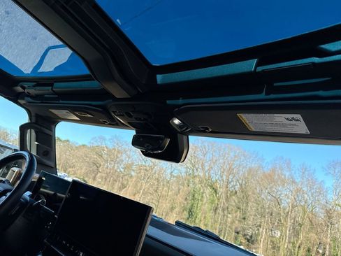 Used 2025 GMC Hummer EV 3X w/ Extreme Off-Road Package image 19