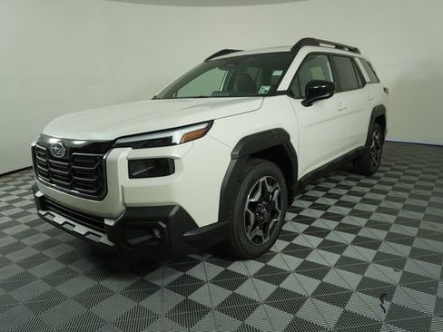 New 2026 Subaru Outback Touring image 3