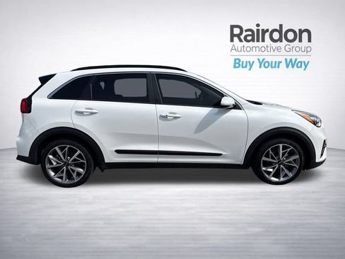 Used 2022 Kia Niro Touring Special Edition FWD image 8