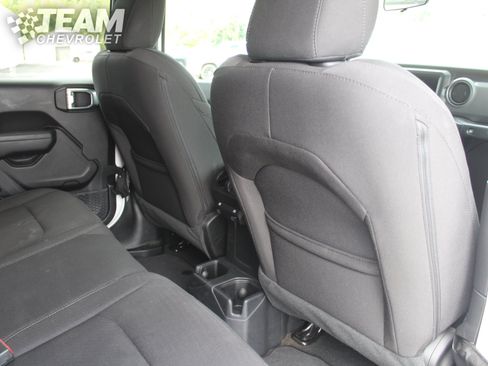 Used 2023 Jeep Wrangler Unlimited Sport AWD/4WD image 23