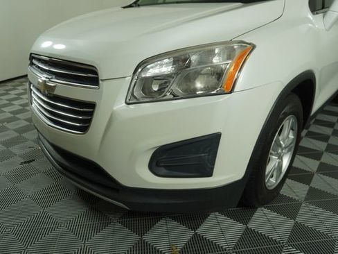 Used 2015 Chevrolet Trax LT w/ LT Plus Package FWD image 11