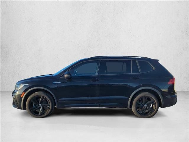 Used 2023 Volkswagen Tiguan SE R-Line FWD image 5