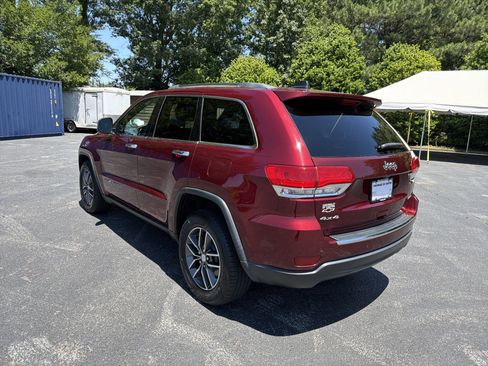 Used 2018 Jeep Grand Cherokee Limited AWD/4WD image 6