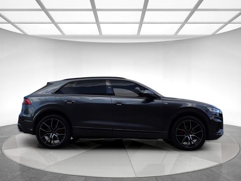 Used 2023 Audi Q8 Premium Plus w/ Premium Plus Package AWD/4WD image 5