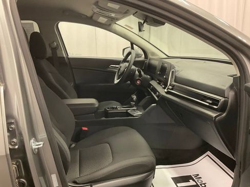 Used 2024 Kia Sportage LX image 28