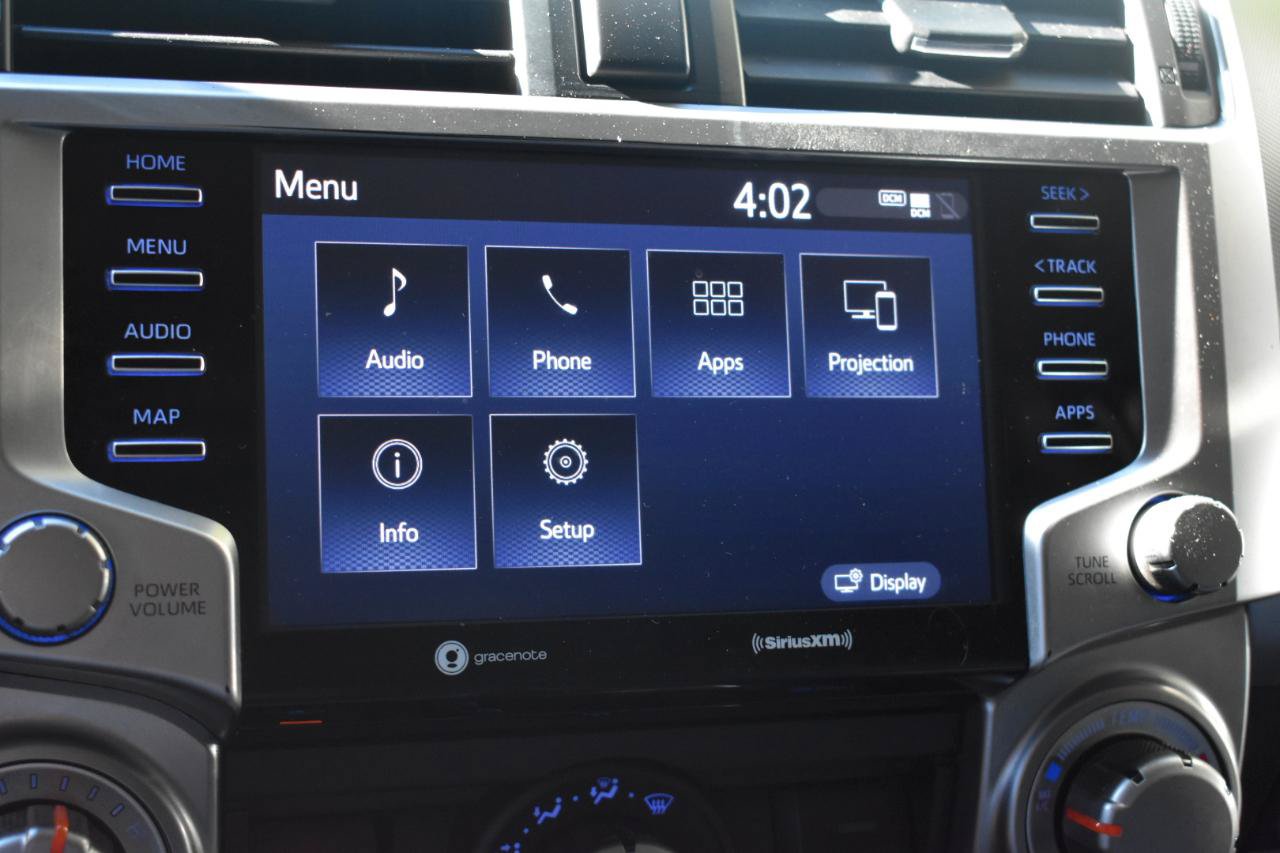 Used 2020 Toyota 4Runner SR5 AWD/4WD image 35