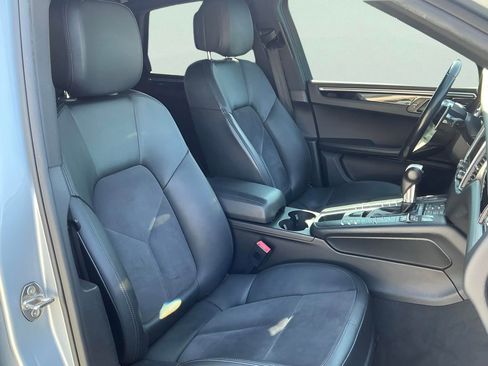 Used 2018 Porsche Macan Sport Edition image 19