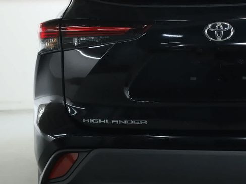 Used 2026 Toyota Highlander XLE AWD/4WD image 43