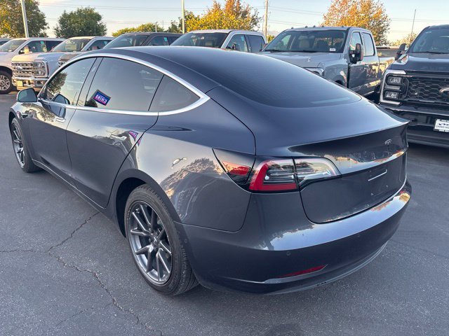Used 2018 Tesla Model 3 Long Range RWD image 4