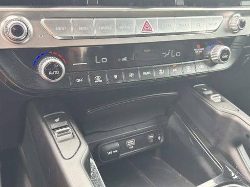 Used 2025 Kia Telluride S AWD/4WD image 26