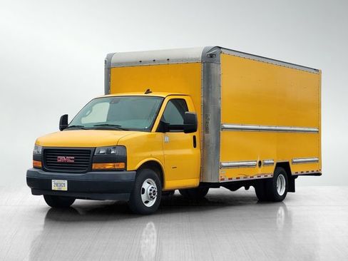 Used 2019 GMC Savana 3500 Extended w/ Driver Convenience Package image 9
