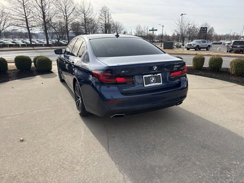 Used 2021 BMW 530i xDrive image 3