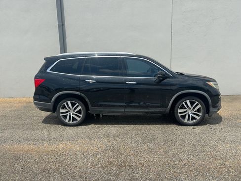 Used 2016 Honda Pilot Touring image 13