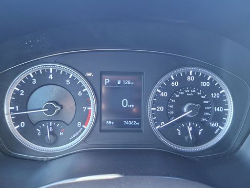Used 2020 Hyundai Santa Fe SE AWD/4WD image 11