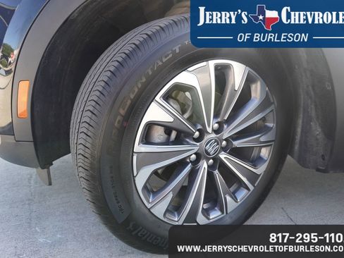 Used 2025 Buick Envision Preferred image 12