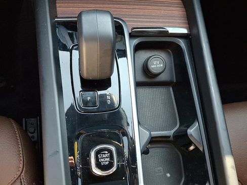 Certified 2023 Volvo XC60 B5 Plus w/ Climate Package AWD/4WD image 16