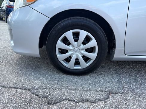 Used 2011 Toyota Corolla LE FWD image 10