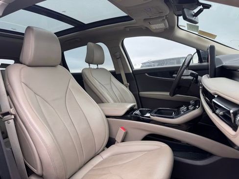 Used 2022 Lincoln Nautilus Reserve image 20