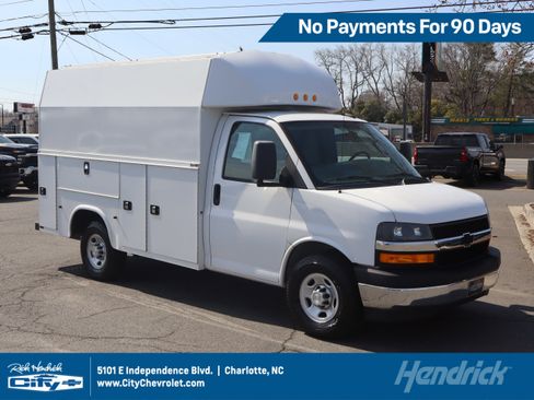 Used 2019 Chevrolet Express 3500 w/ Power Convenience Package RWD image 1
