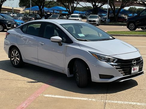 New 2025 Nissan Versa SV w/ Trunk Package image 4
