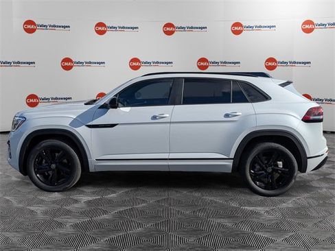 New 2026 Volkswagen Atlas Cross Sport SEL R-Line image 8