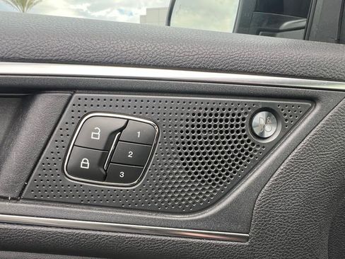 Used 2022 Ford Edge Titanium w/ Equipment Group 301A image 7