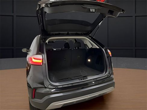 Used 2024 Ford Edge SEL image 37