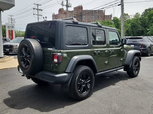Used 2021 Jeep Wrangler Unlimited Sport AWD/4WD image 6