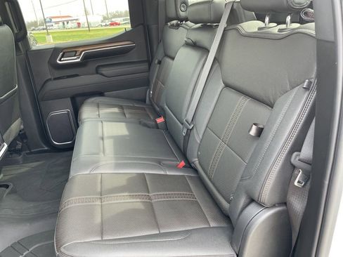 Used 2023 Chevrolet Silverado 1500 High Country w/ High Country Premium Package AWD/4WD image 28