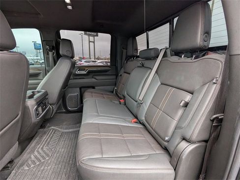 Used 2024 Chevrolet Silverado 2500 High Country w/ High Country Premium Package image 16