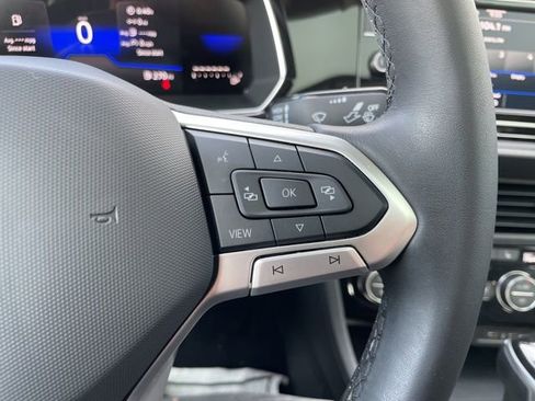 Used 2023 Volkswagen Jetta SE image 19