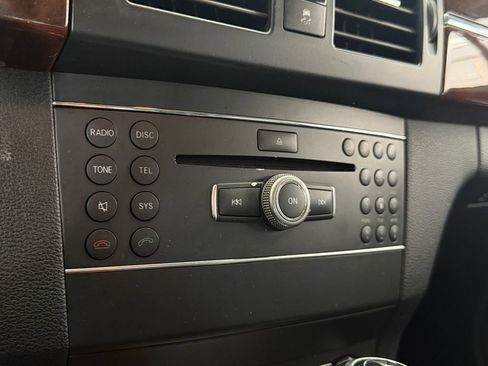 Used 2012 Mercedes-Benz GLK 350 2WD image 22