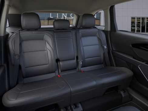 New 2026 Lincoln Nautilus Premier AWD/4WD image 11