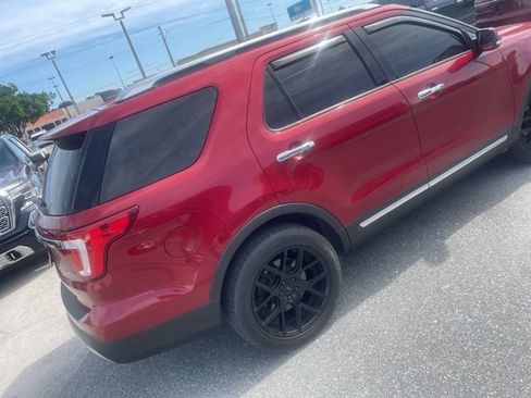Used 2017 Ford Explorer Limited AWD/4WD image 13