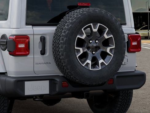 New 2026 Jeep Wrangler Unlimited Sahara AWD/4WD image 13