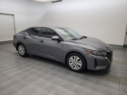 Used 2024 Nissan Sentra S FWD image 11