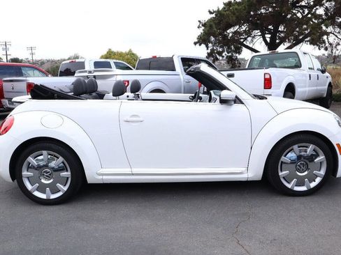 Used 2013 Volkswagen Beetle 2.5 image 14