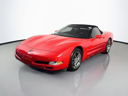 Used 1999 Chevrolet Corvette Convertible w/ Memory Pkg RWD image 3