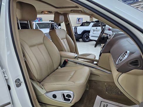 Used 2011 Mercedes-Benz GL 450 4MATIC image 21