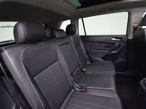 Used 2023 Volkswagen Tiguan SE image 22