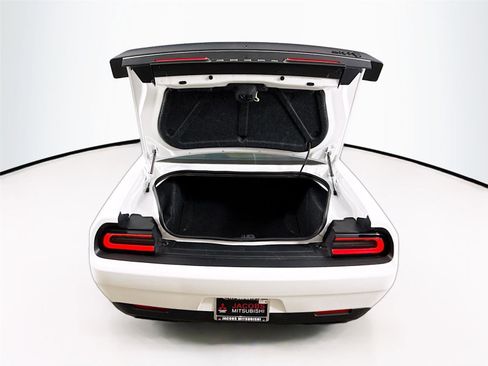 Used 2022 Dodge Challenger SRT Hellcat RWD image 18