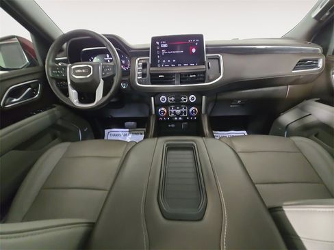 Used 2022 GMC Yukon SLT w/ SLT Premium Package image 10
