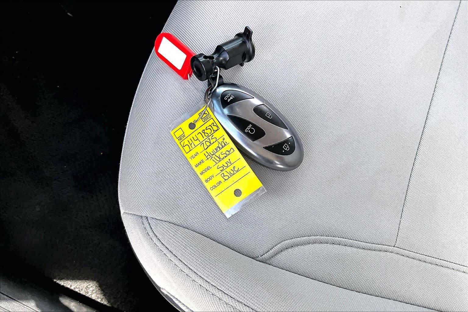 Used 2025 Hyundai Tucson SE FWD image 13