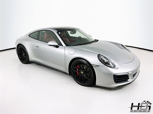 Used 2017 Porsche 911 Carrera S image 4