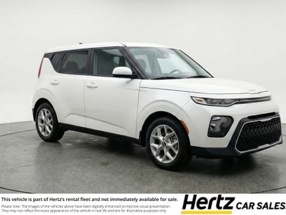 Used 2025 Kia Soul LX w/ LX Technology Package